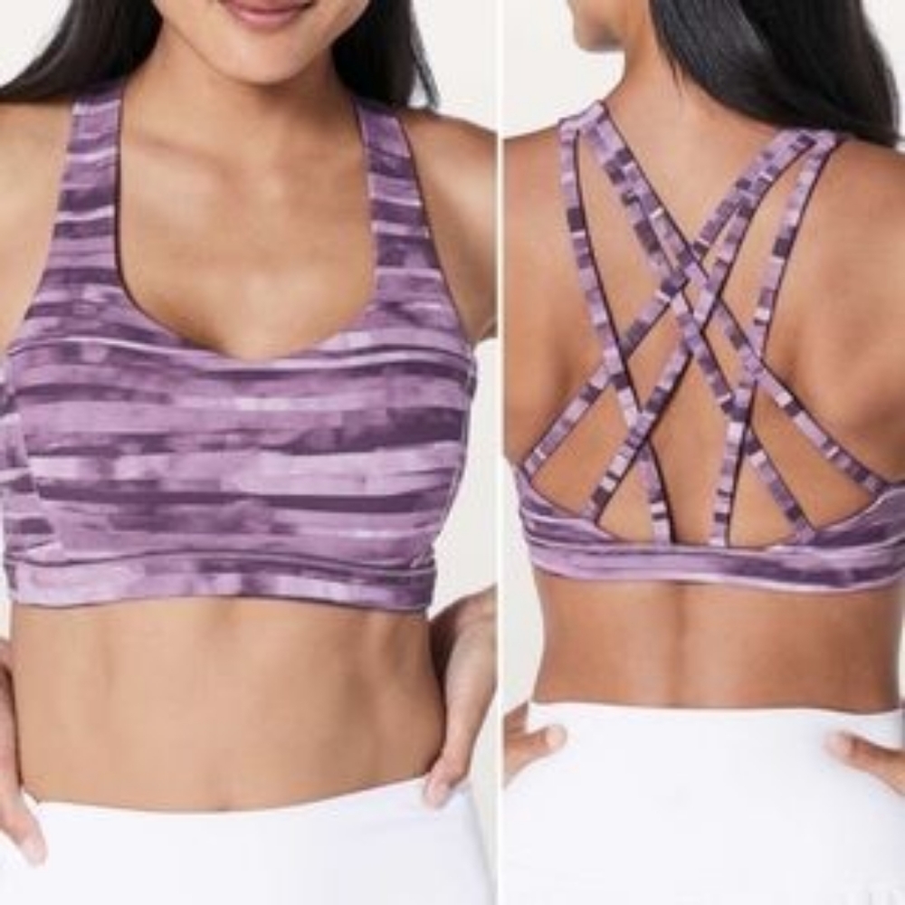 Lululemon athletica women's sport bra.